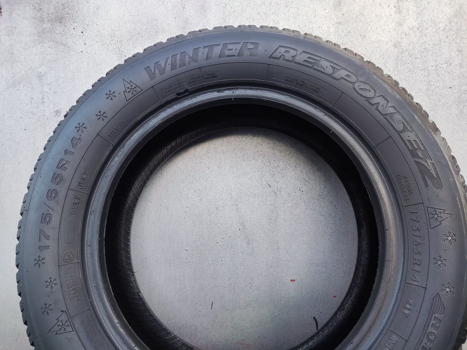 2бр. зимни гуми 175/65/14 Dunlop Winter Responce 2
dot21
7mm
Добро със