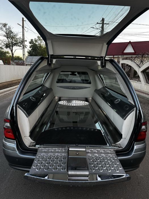 Mercedes E class 280  FUNERAR !! 2008 !! 5 locuri !!