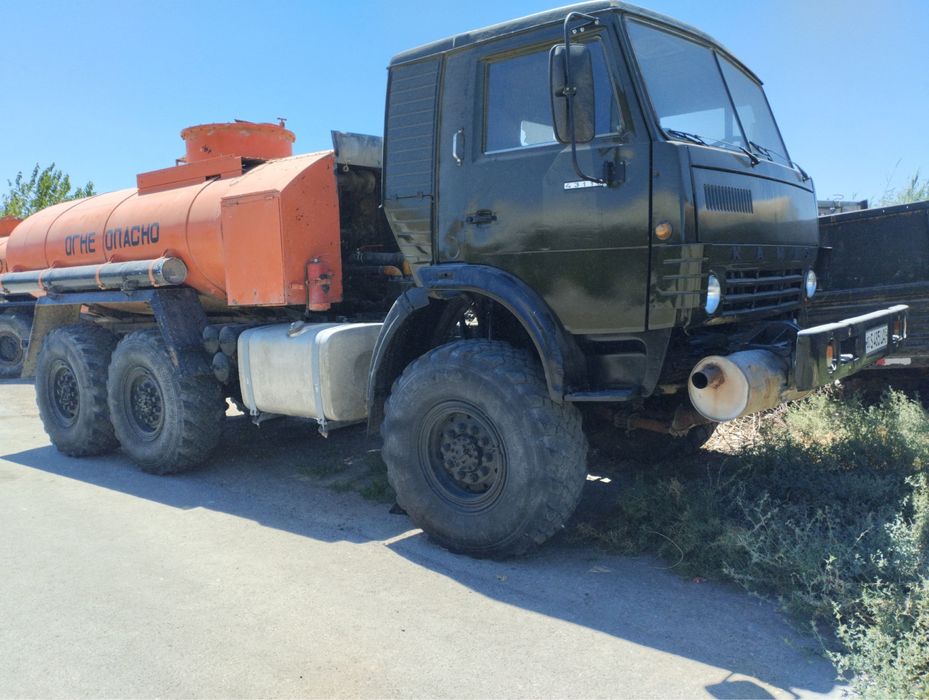 Kamaz vezdexod benzavoz 1990 yil shochchiklariyam bor ishlaydi tayor