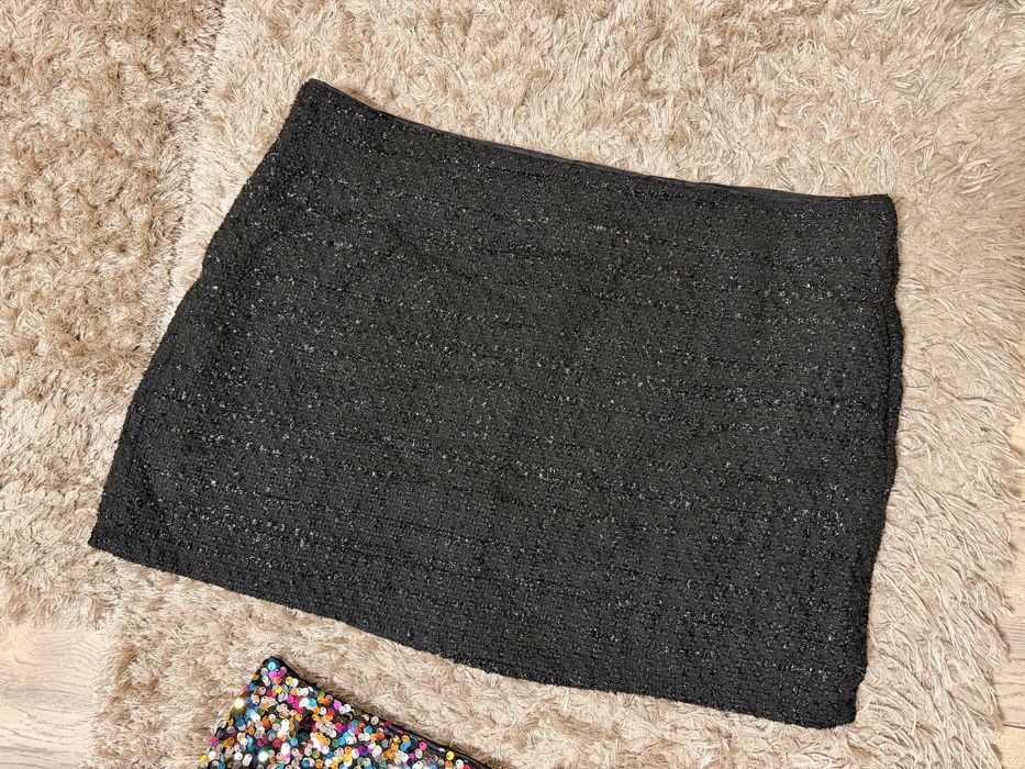 Поли два броя