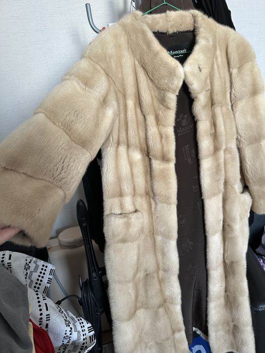 Продам норковую шубу итальянскую, размер 42-44