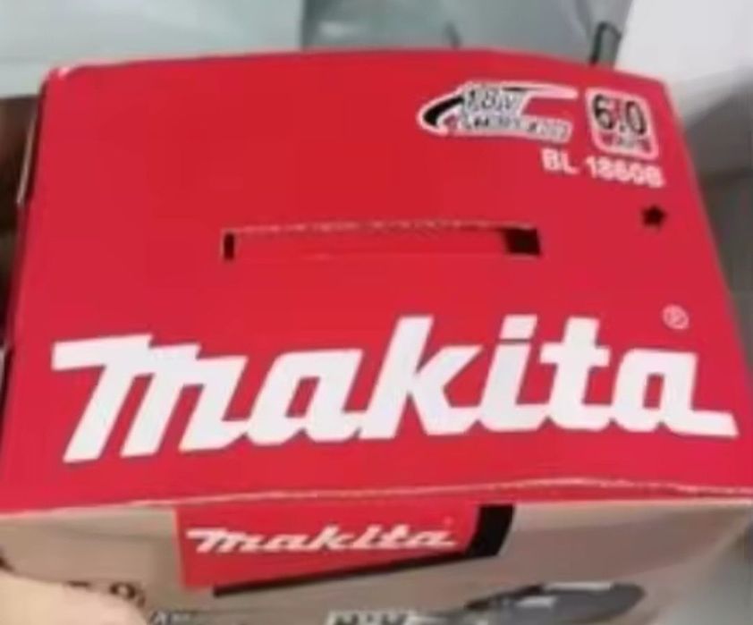 Acumulatori hobby - semiprofesional Makita de 6 Ah cu led rosu de cont