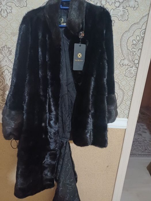 Норковая шуба сатылады