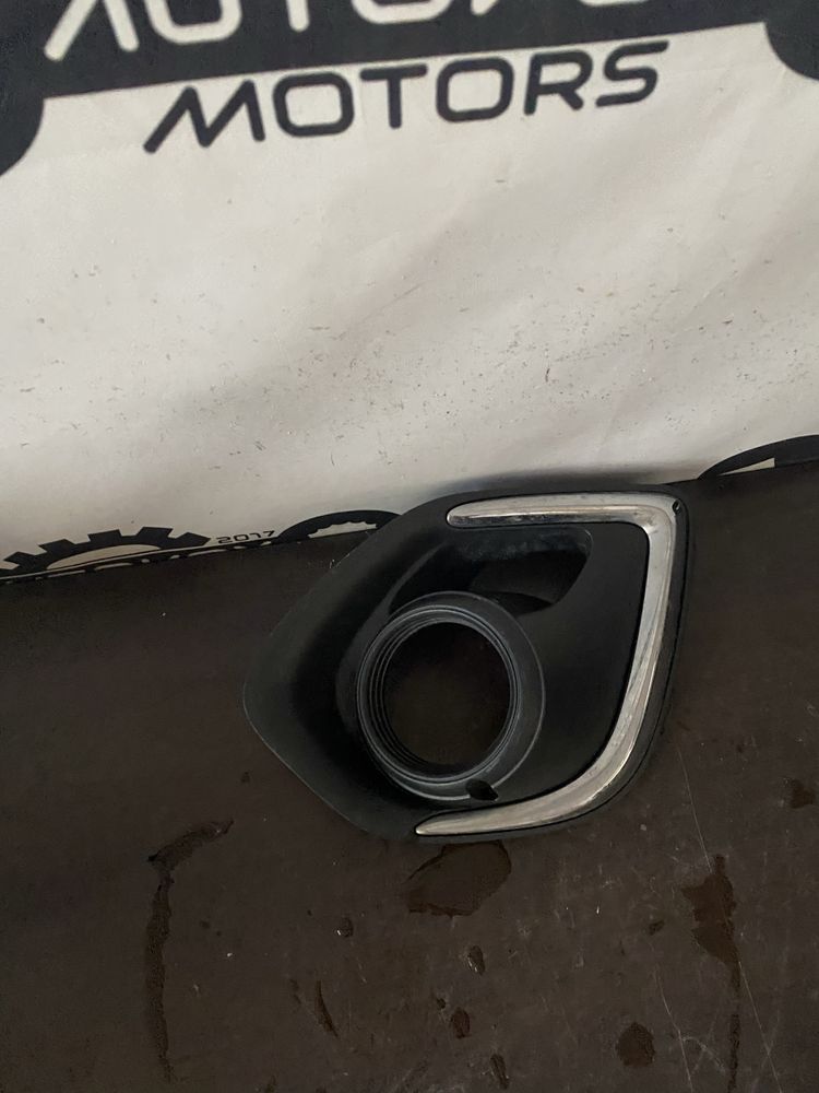 Grila proiector stanga Mitsubishi ASX