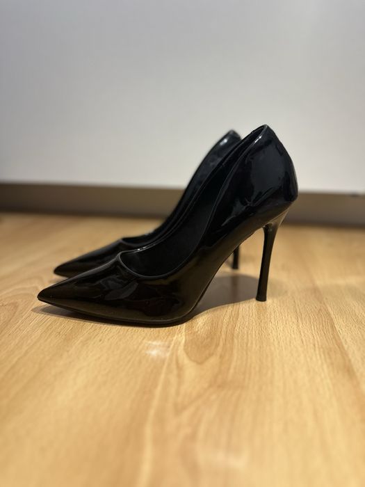 Дамски обувки на ток