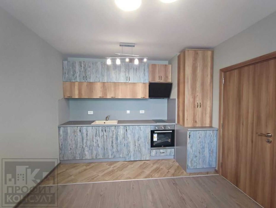 Продава се Двустаен апартамент в Велико Търново, Център - 63 кв.м за 2461 €/кв.м - Снимка #1