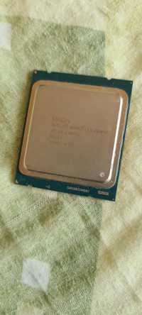 Procesor Intel Xeon E5-2630V2 6 nuclee/12 fire socket 2011