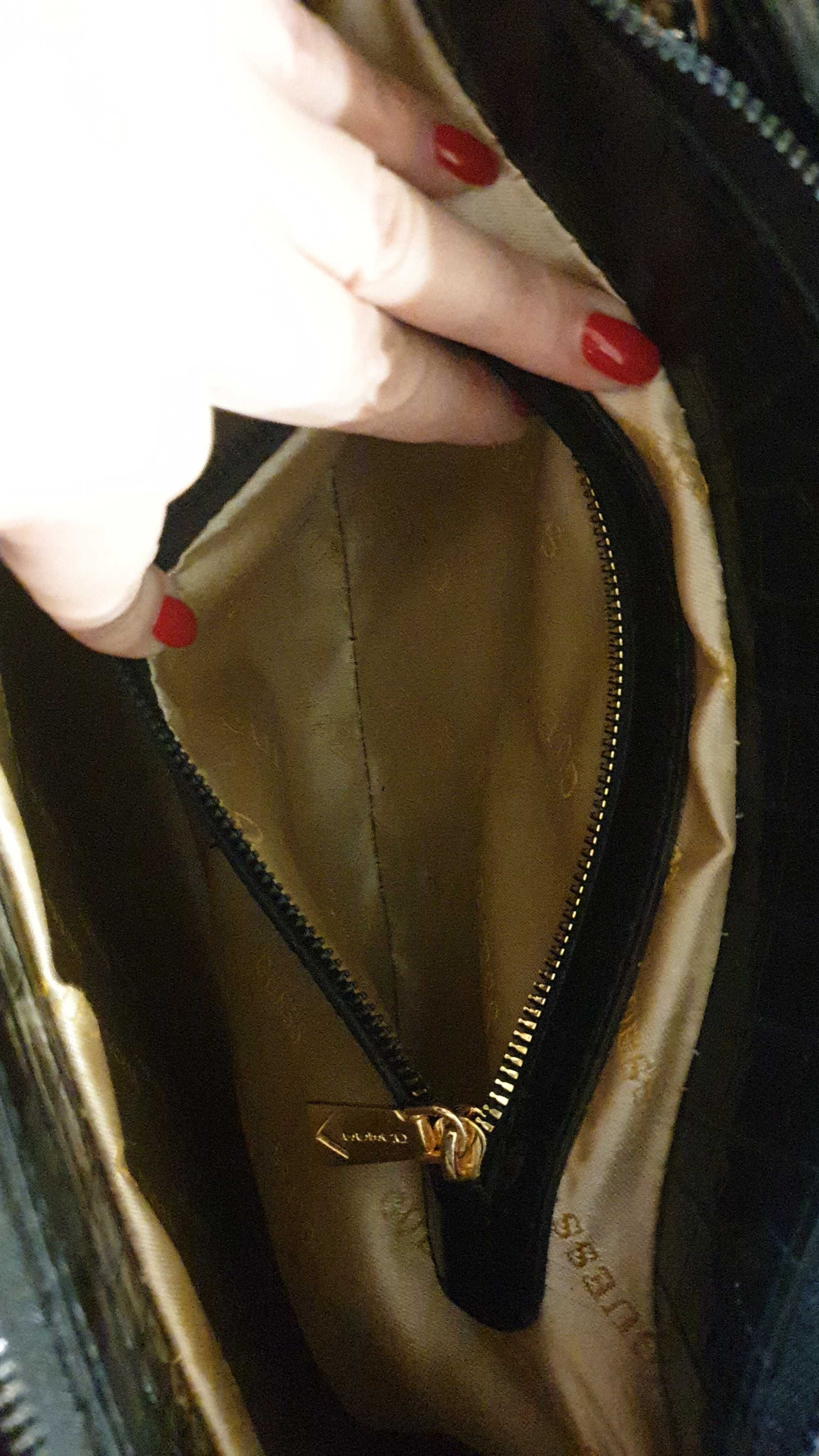 дамска чанта \ GUESS