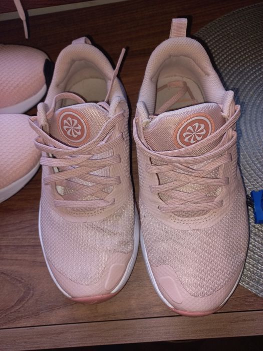 Дамски маратонки Nike и Puma