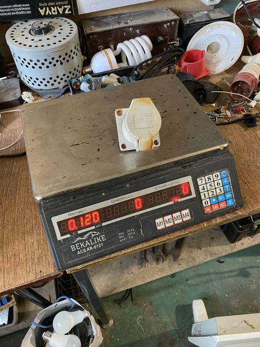 Весы электронные магазинные