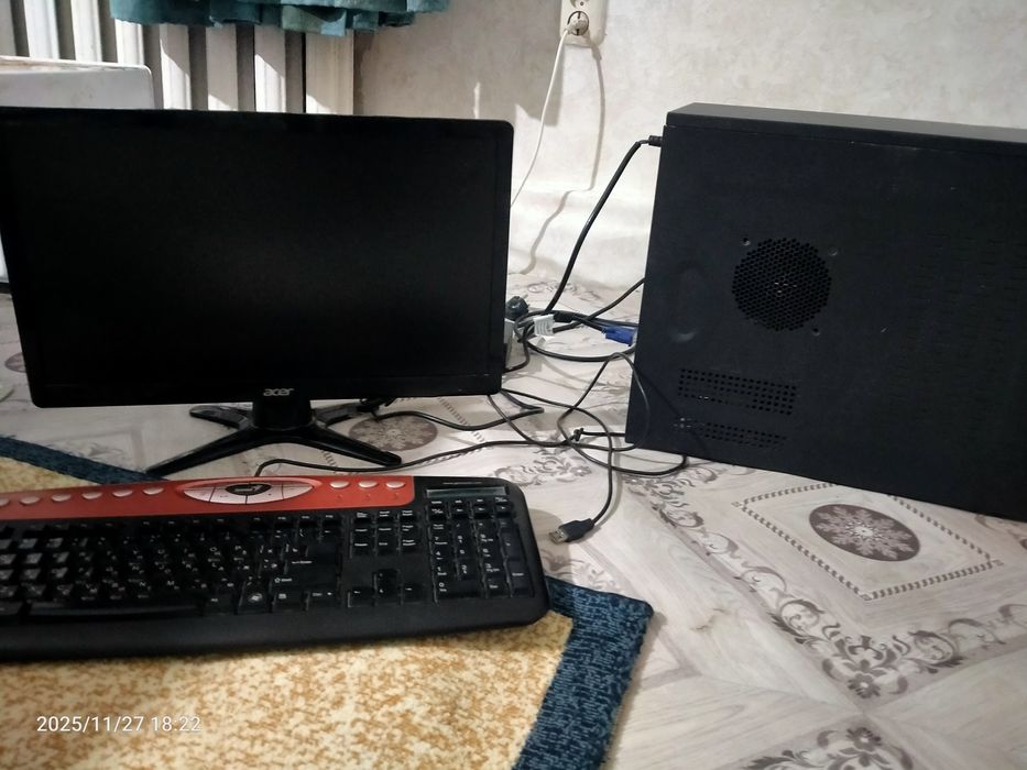 Продам компьютер с монитором.  Торг есть