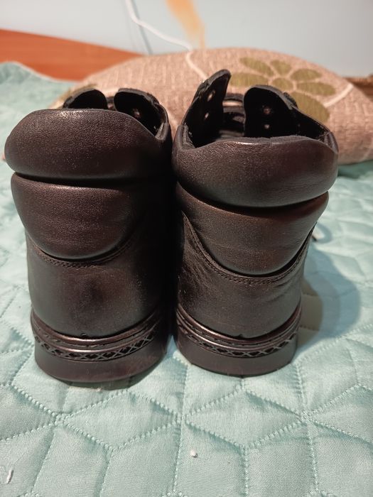 Мъжки боти от естествена кожа (набук)