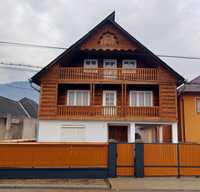 Casa comuna Rozavlea Maramureș