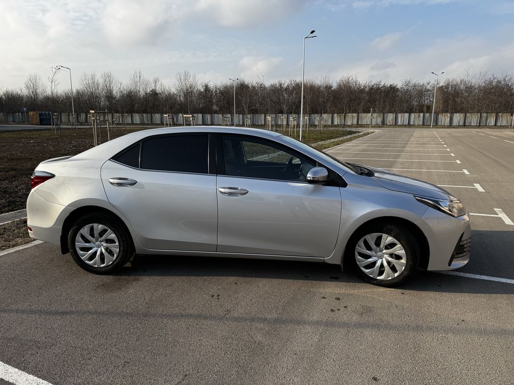 Тойота Corolla 1.4D4D