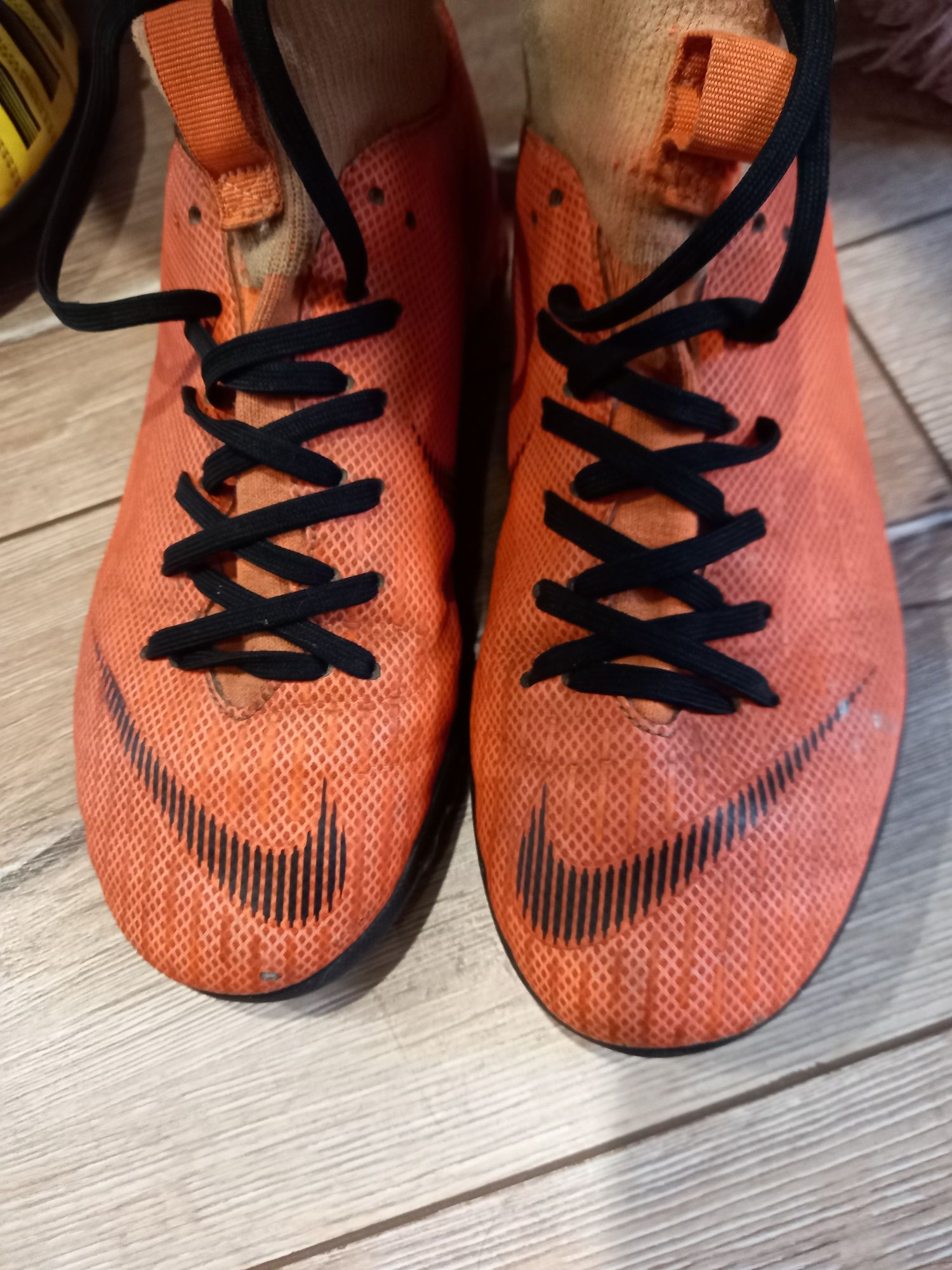 Футболни обувки Найк Меркуриал  стоножки тип чорап 37 номер