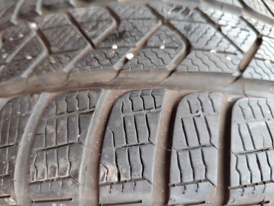 Anvelope 205 40 17 Pirelli M+S