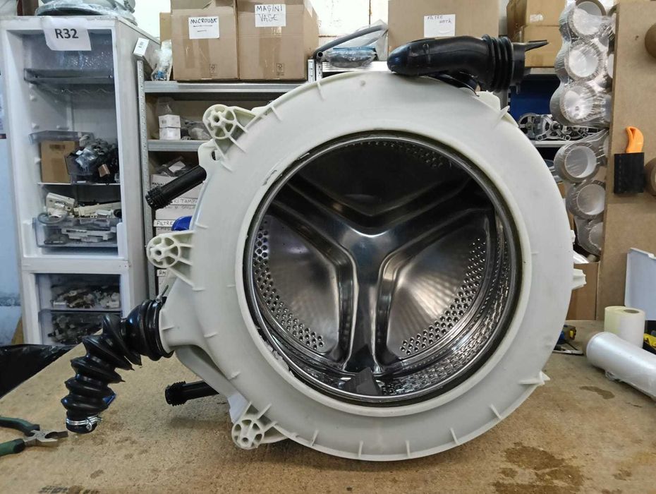 Cuva completa masina de spalat cu uscator Beko HTV8733XS0, ansamblu