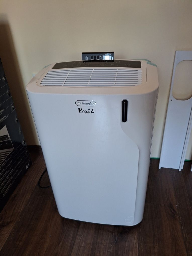Мобилен КЛИМАТИК Delonghi  Pinguino PAC-EM82 Висок клас