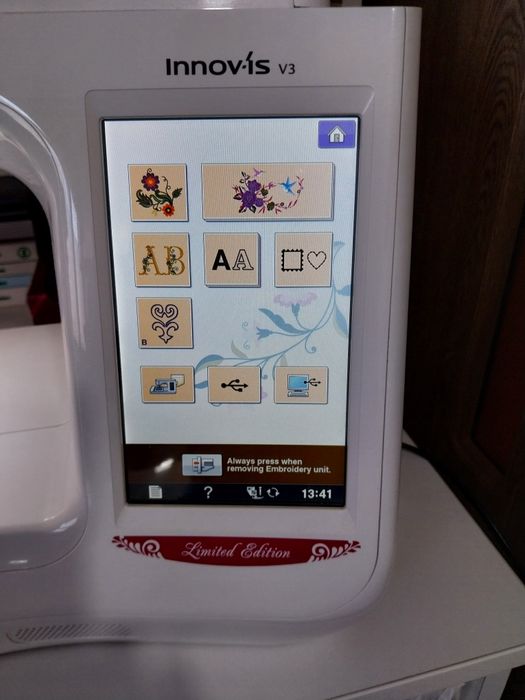 Masina de brodat Brother Innov-is V3 Limited Edition
