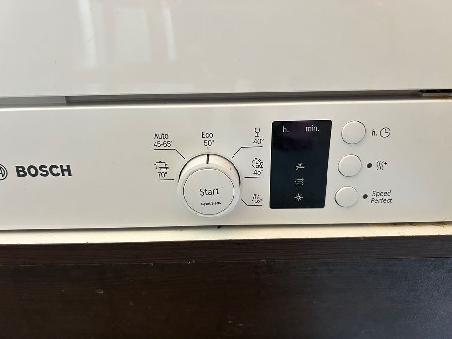 Съдомиялна кубче Bosch 55 см, в гаранция