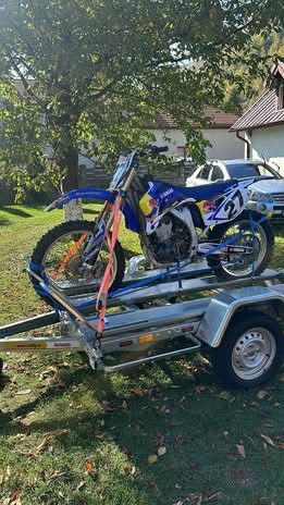 Yamaha YZ 250F 2010 merge perfect
