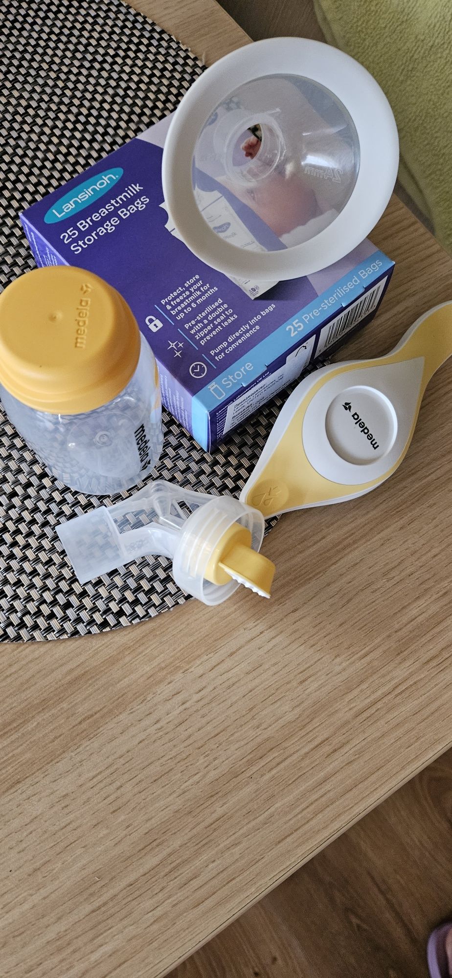 Medela Двуфазна ръчна помпа Harmony

Medela Двуфазна