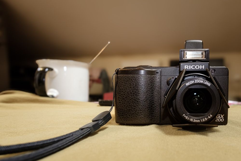 Ricoh GX200 - Compact premium Y2K - Senzor CCD Digicam