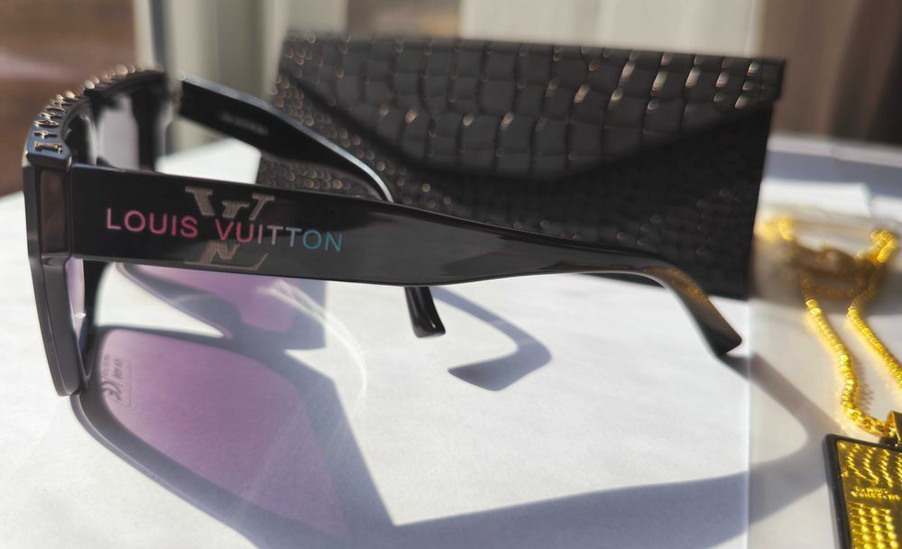 Set ochelari de soare Louis Vuitton rama aurie