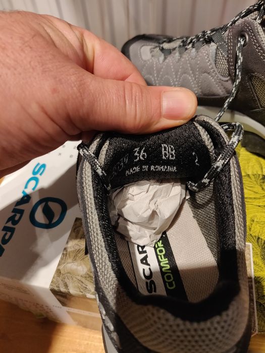 Pantofi de drumeție Scarpa Gore-Tex – noi, mărimea 36, talpă Vibram