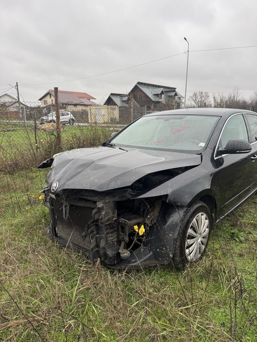 Skoda superb 2 facelift usor avariata