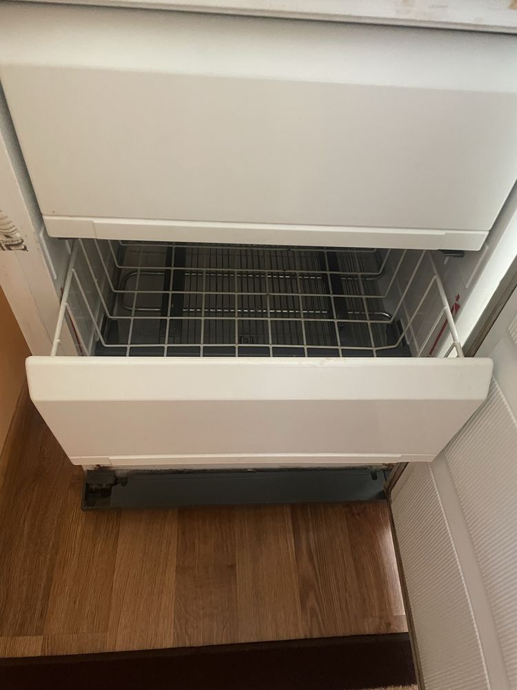Хладилник whirlpool