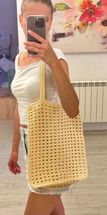 Sale Geantă Croșetată Manual – Ușoară, Modernă și Unică!