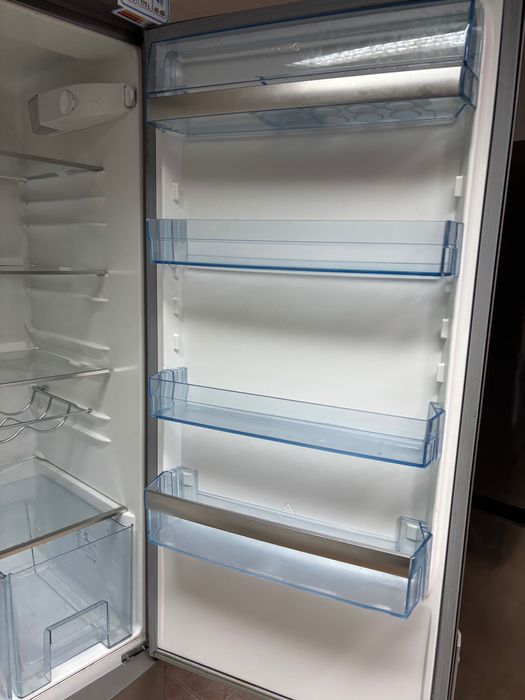 Хладилник AEG инокс