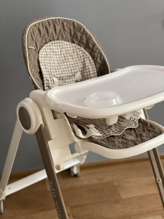 Стульчик для кормления Happybaby