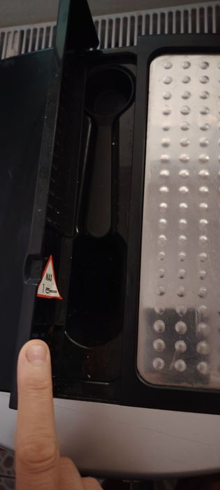 Expresor cafea cu boabe și macinata