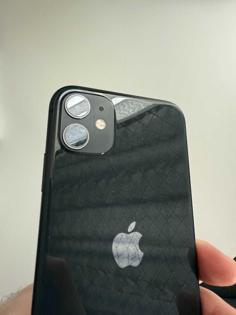 iPhone 11 хубаво состояние