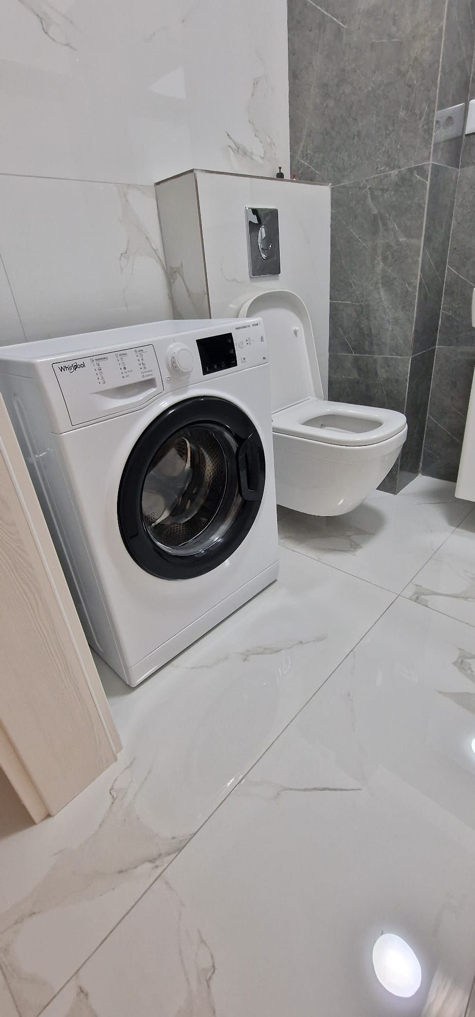 Închiriez apartament 2 camere Complex Envogue Rezidence