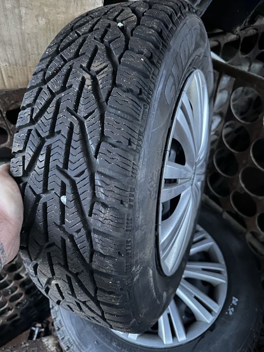 Roti iarna jante tabla cu anvelope iarna noi 195/65r15 dot24 5x112 Vw