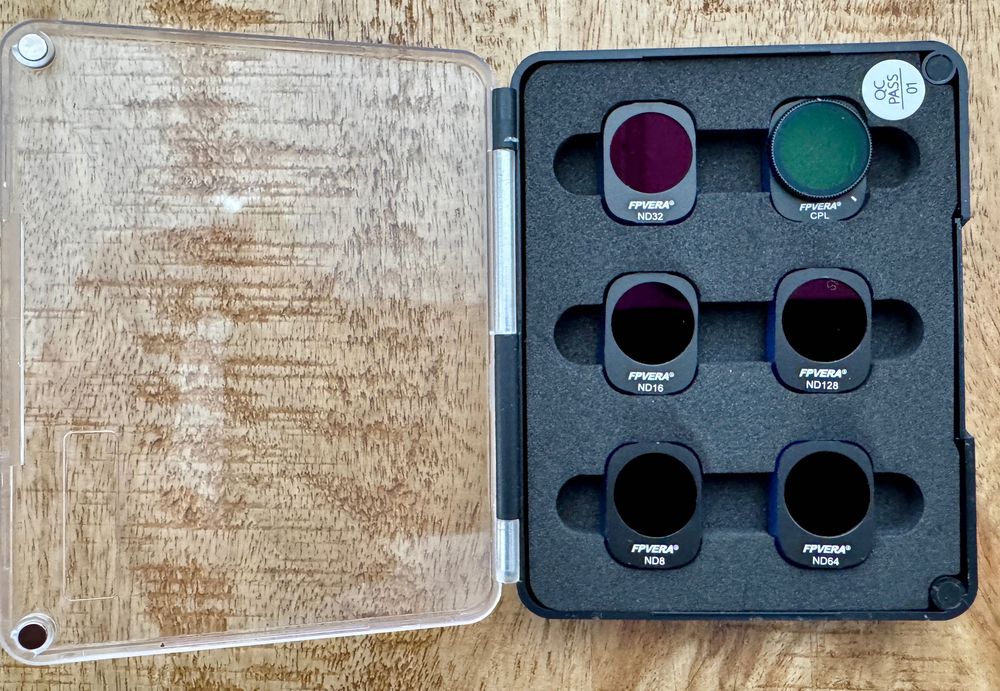 DJI Mini 3 Pro – Geantă transport + baterii + filtre incluse