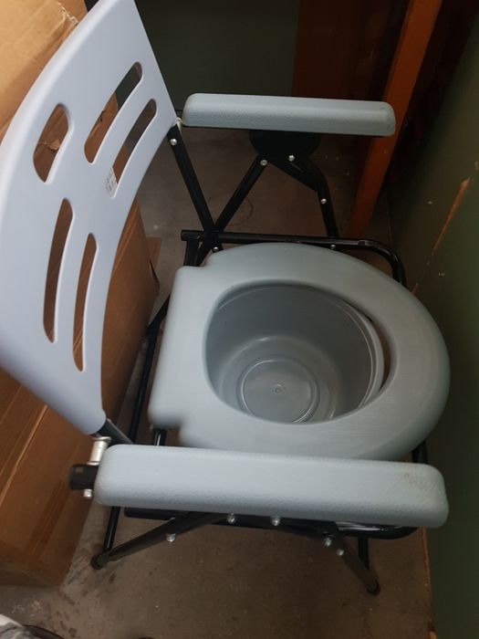 WC pentru persoane invarsta