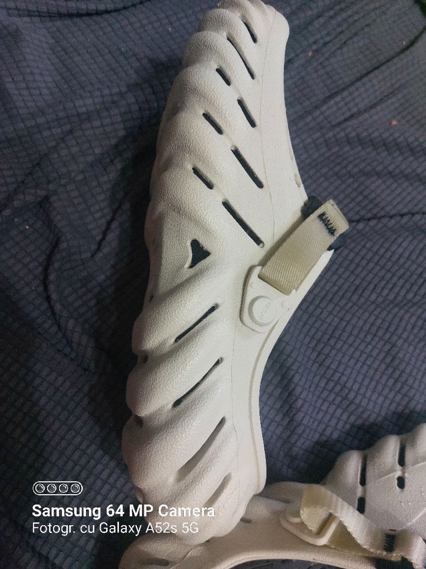 Papuci -sanda Crocs,purtati o data ,masura 12=44-45