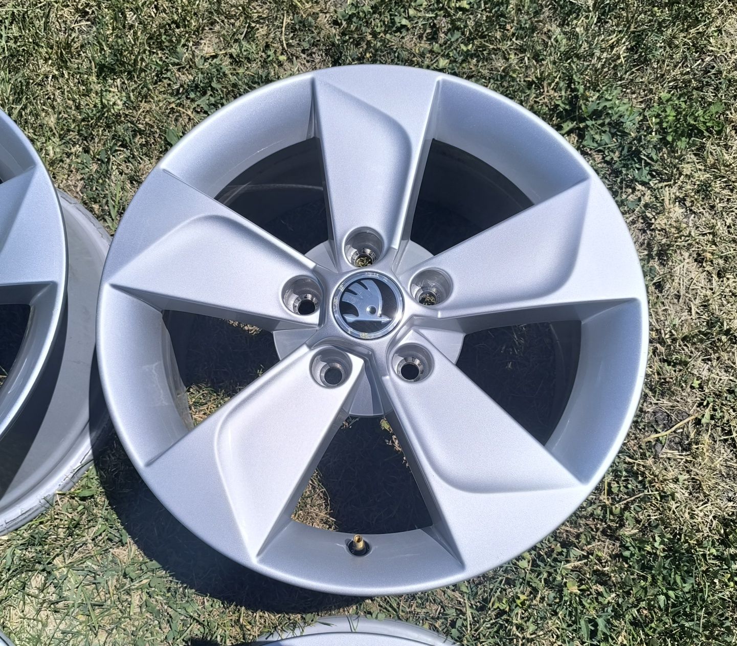 16 цола джанти за Skoda Yeti , Octaviа Karoq