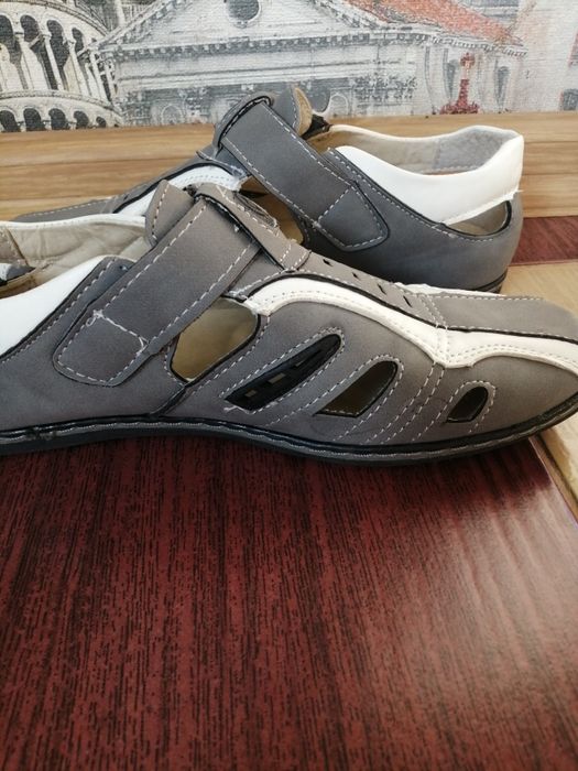 Продам сандали. Детские. Новые.