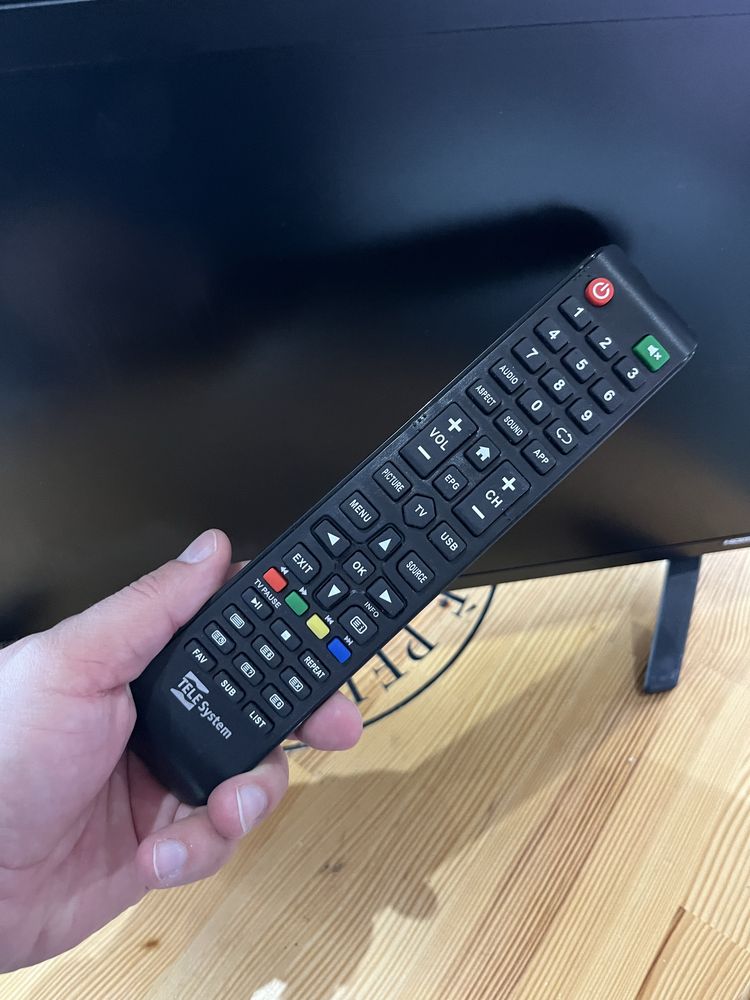 Smart slim FHD 22”