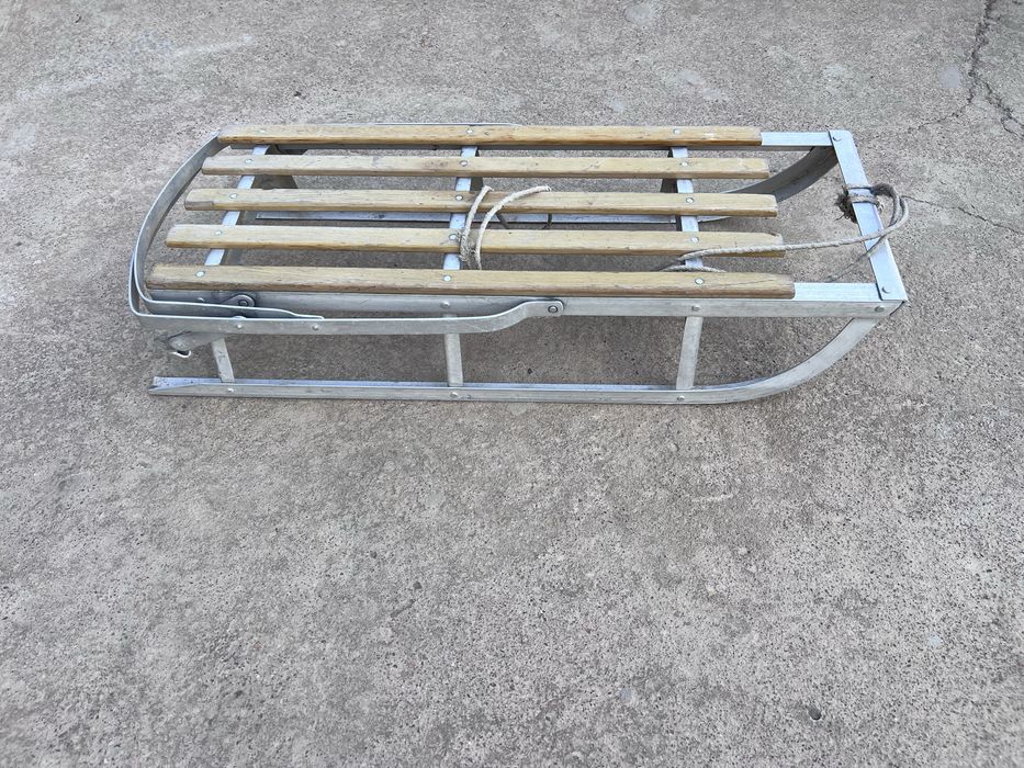 продаётся санки СССР в отличном состоянии