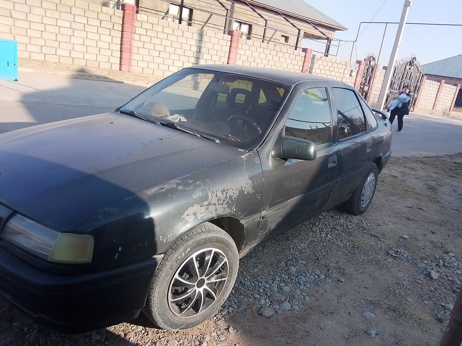 Машина опел хорошо состояние