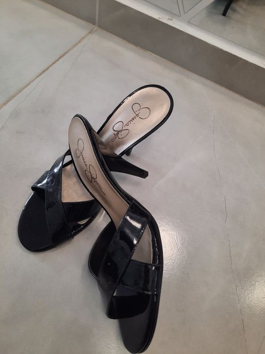 Sandale negre Jessica Simpson