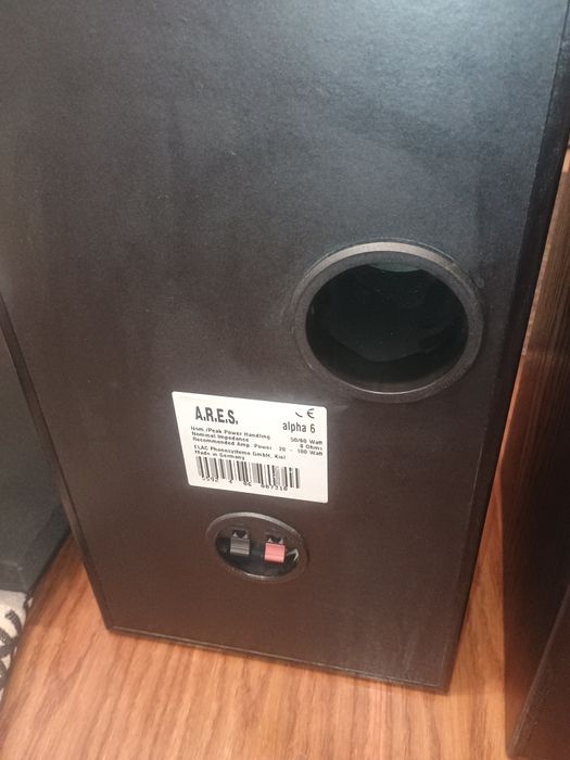 Boxe Elac A.R.E.S Alpha 6