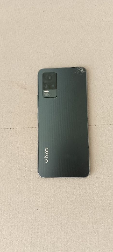 Продам Vivo v21e