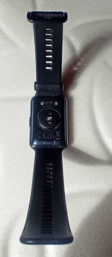 Продам смарт часы оригинал HUAWEI WATCH FIT